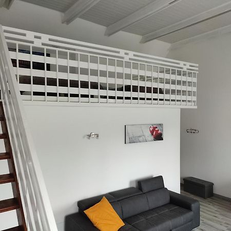 ヴィヴェローネ Nautica Tarello - Casa Ena Beb Bed & Breakfast エクステリア 写真
