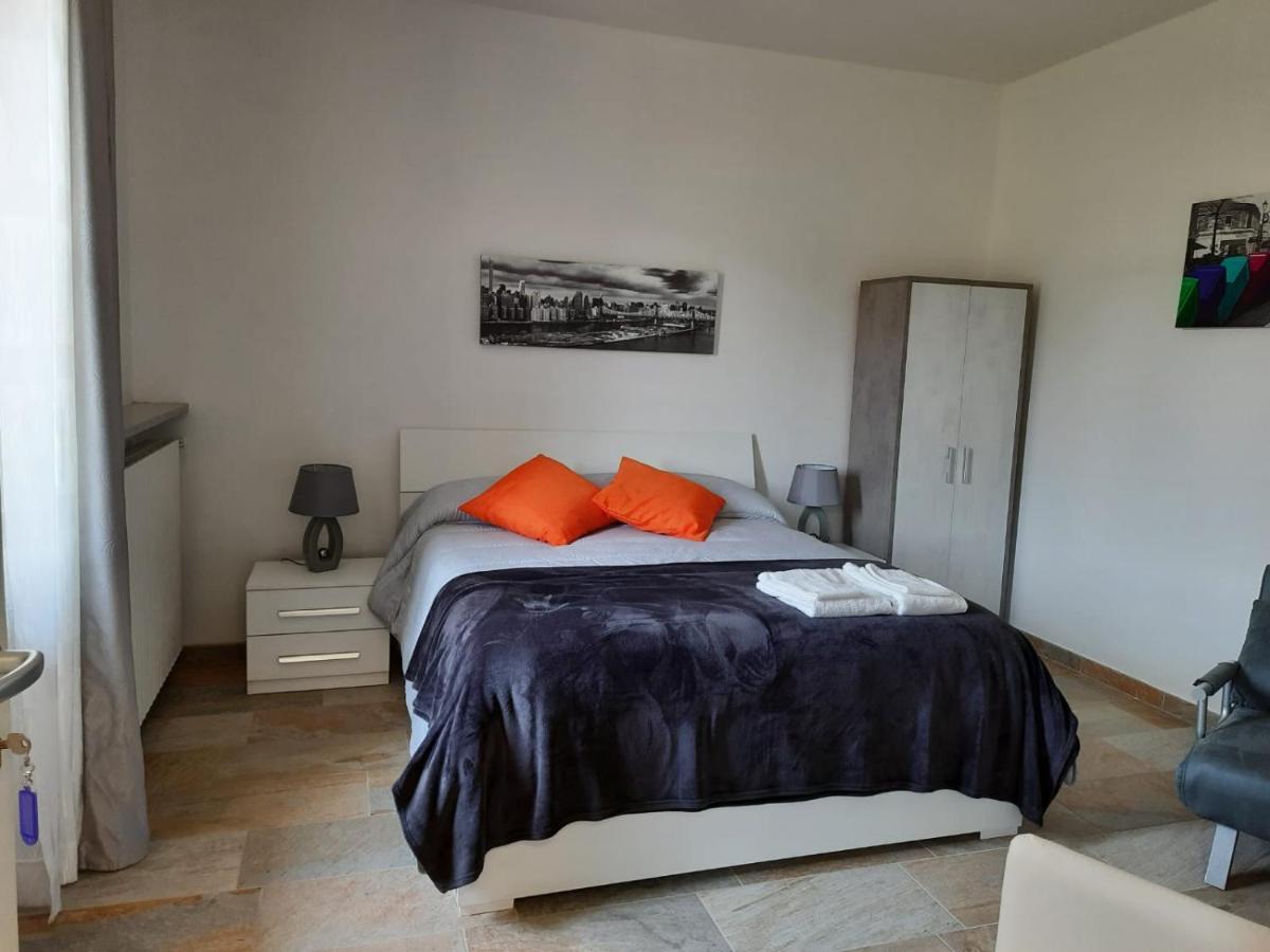 ヴィヴェローネ Nautica Tarello - Casa Ena Beb Bed & Breakfast エクステリア 写真