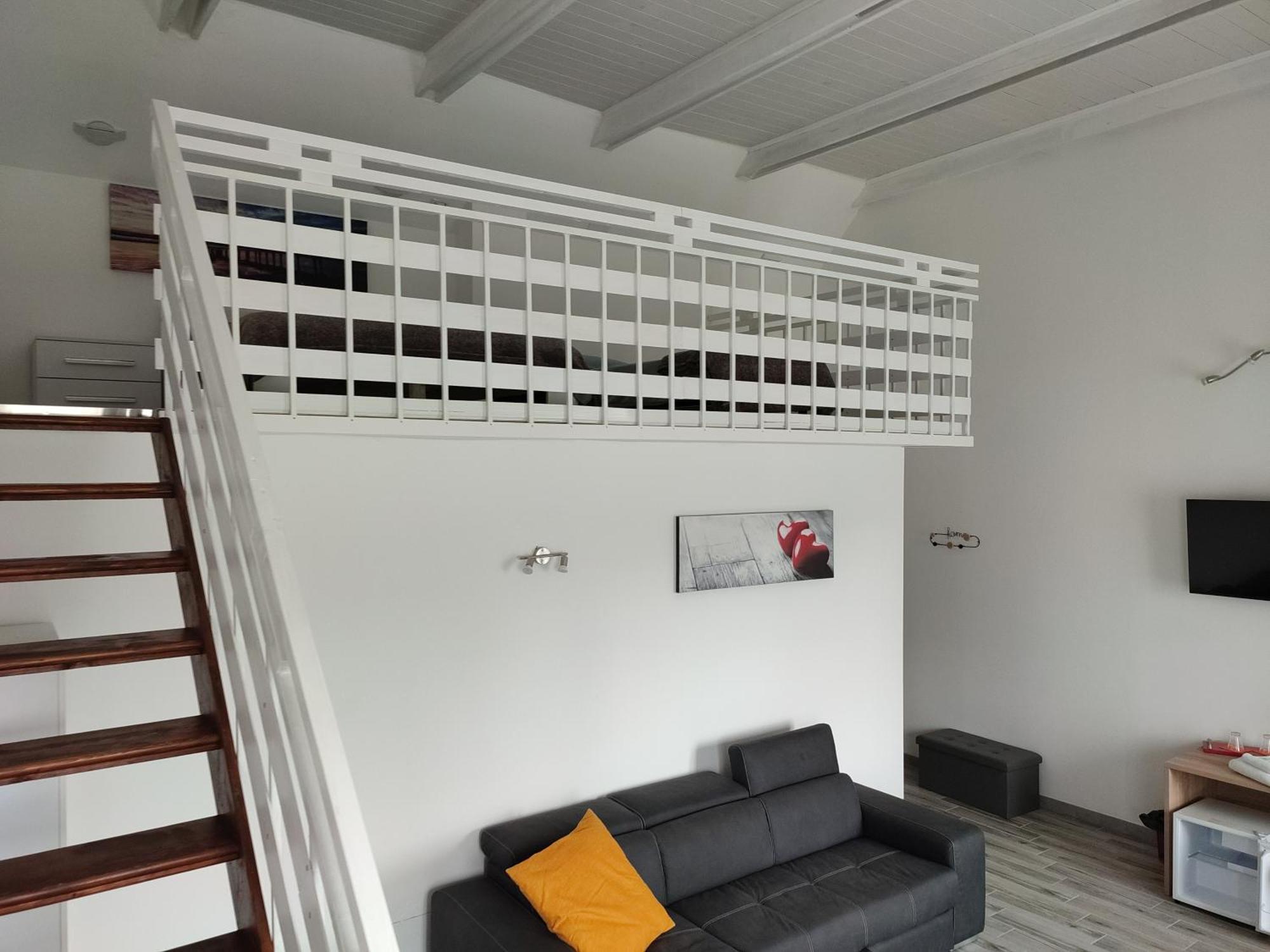 ヴィヴェローネ Nautica Tarello - Casa Ena Beb Bed & Breakfast エクステリア 写真